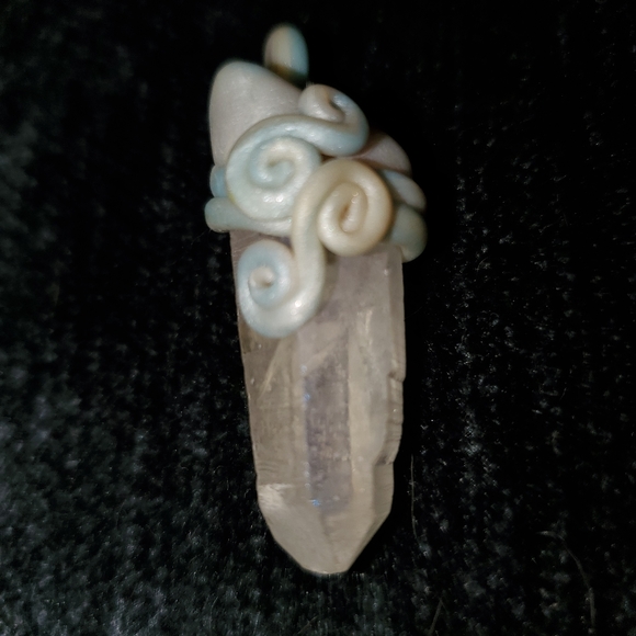 Aura quartz pendant. - Picture 3 of 5